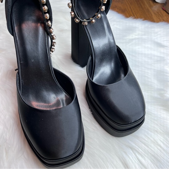 Satin high platform ankle strap heels Versace like 38/8 - Picture 10 of 10